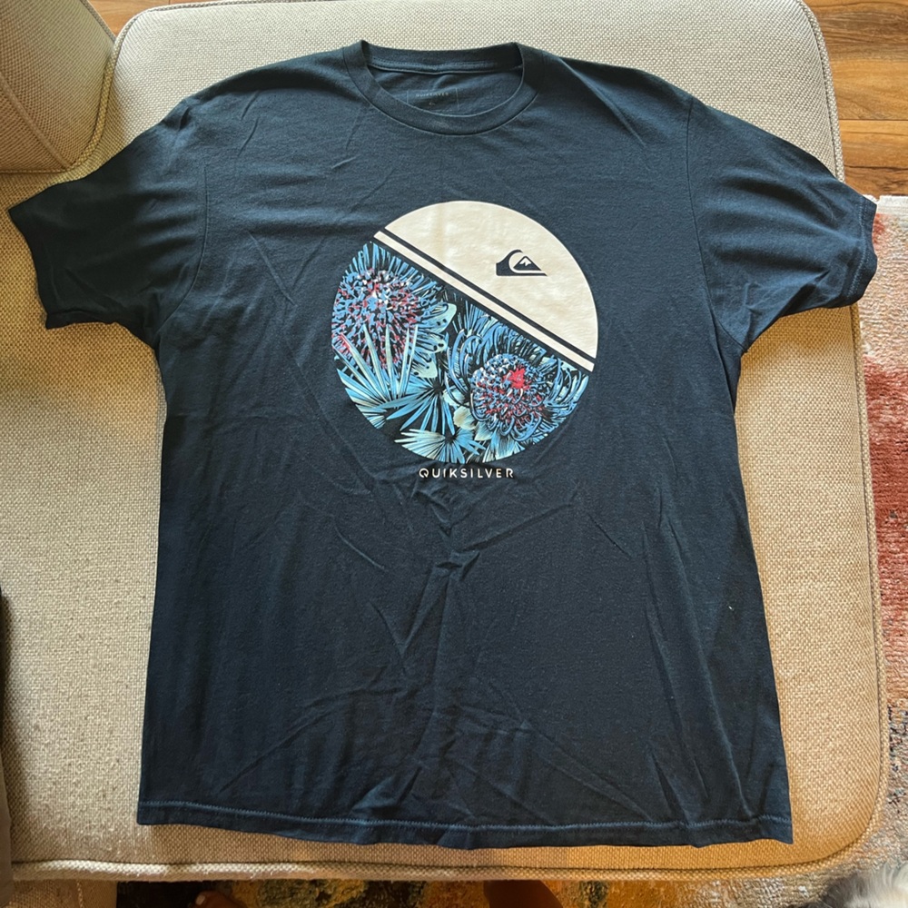 Quiksilver Navy Blue Graphic Tee